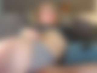 Amira's Live Sex Cam Show