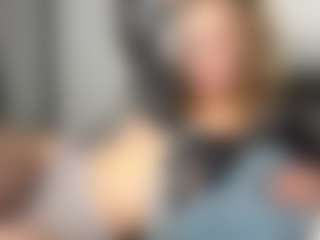 Amira's Live Sex Cam Show