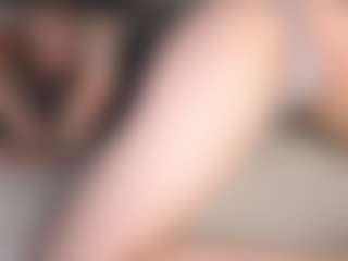 Live cam show with Amira - Skinny on Ass Tok