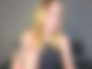 Amira's Live Sex Cam Show