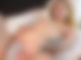 Live cam show with Amira - Arab Young Adult on TeamSkeetLive