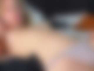 Amira's Live Sex Cam Show