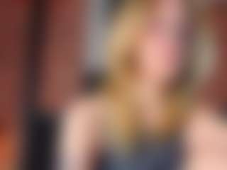 Show de cam en vivo con Amira - Twerk Blonde Hair en Camsoda