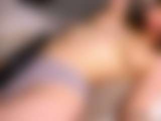 Amira's Live Sex Cam Show