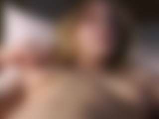 Amira's Live Sex Cam Show