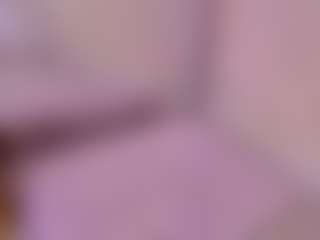 Live cam show with AuroraRenard - New Toys on eurowanks.com