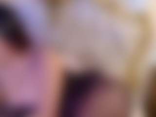Live cam show with AuroraRenard - New Petite on Instabang