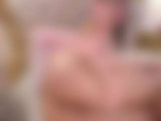 Live cam show with AuroraRenard - New Lovense on googirlz