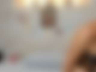 Live cam show with Britanny-Hamilton - New Young Adult on Big Tits