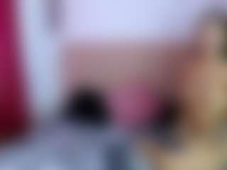 Live-camshow met CataAndAmber_2 - Nipple Piercings op Camsoda