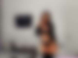 Live cam show with ChloeDolll - Deepthroat on Dolls Live