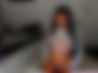 ChloeDolll's Live Sex Cam Show