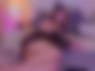 GenesisFara's Live Sex Cam Show