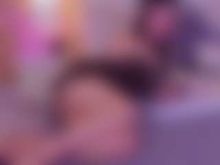 GenesisFara's Live Sex Cam Show