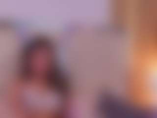 Live cam show with GenesisFara - Double Penetration on TottyGirls