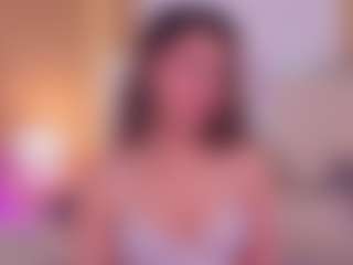 Live cam show with GenesisFara - Cum Curvy on x69.live
