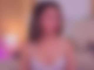 GenesisFara's Live Sex Cam Show