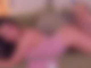 GenesisFara's Live Sex Cam Show