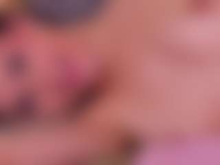 GenesisFara's Live Sex Cam Show