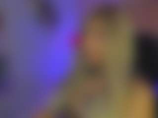 Live cam show with magic-kira-foxxx - Athletic Brown Eyes on Stripli.com