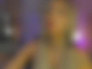 Live cam show with magic-kira-foxxx - New Brown Eyes on alttransgirls