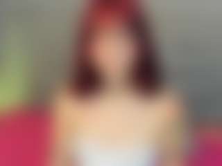 Live cam show with mia-hills - New Brown Eyes on livesuperchat.net
