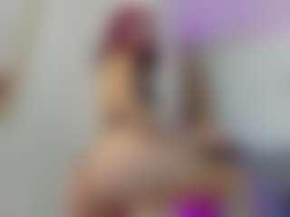 mia-hills's Live Sex Cam Show