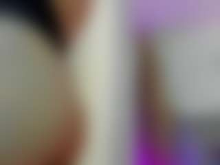 mia-hills's Live Sex Cam Show