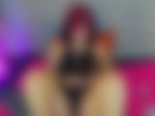 mia-hills's Live Sex Cam Show