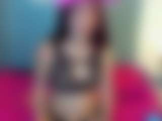 mia-hills's Live Sex Cam Show