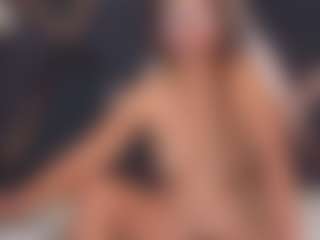ParisMature's Live Sex Cam Show