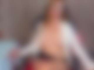 Live cam show with ParisMature - Hairy Pussy on StripNow
