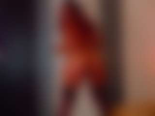 Live cam show with RubyCrox - New White on SmokeAndPoke | colombia