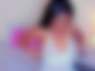 Live cam show with TaraMiller - Delicious on Uber Horny