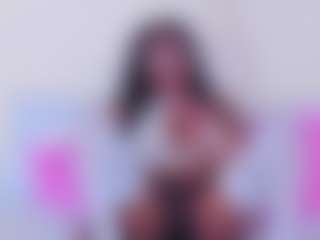 Live cam show with TaraMiller - Average on Sweet Sext