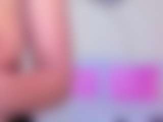 Live cam show with TaraMiller - New Brown Eyes on Stripli.com