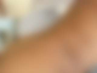 Live cam show with Tiifany-Baker - New Petite on Camsoda