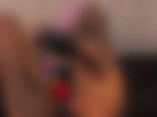 Live cam show with AllisonRomano - New Shaved Pussy on SpunkLive