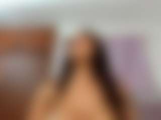 EmeraldBlonde's Live Sex Cam Show