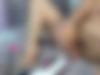 Live cam show with EmeraldBlonde - New White on MyBangCams | colombia