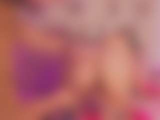 Live cam show with JuliValvet - Ass Clapping on 1on1-livenow