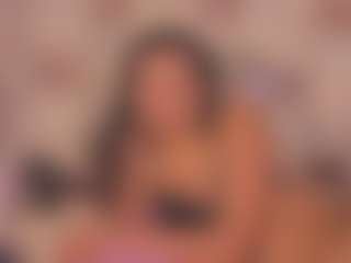 Live cam show with LauraValvet - New Young Adult on friskycurves.com