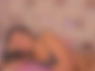 LauraValvet's Live Sex Cam Show