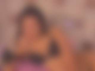 LauraValvet's Live Sex Cam Show