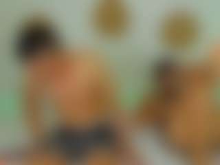 ThreeTemptations's Live Sex Cam Show