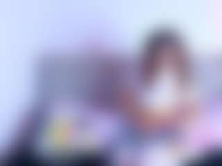 Live cam show with venusNoirr - College Teen (18+) on AdultVida.com