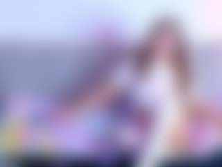 Live cam show with venusNoirr - Facial on Camsoda
