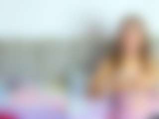 Live cam show with venusNoirr - Brown Hair Petite on ObeyMaria