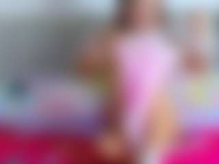 Live cam show with venusNoirr - Tease Brown Hair on SquirtSoMuch