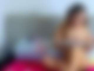 Live cam show with venusNoirr - Skinny on Nude Live Now